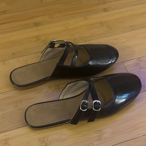 Chic Black Double-Strap Women's Mules - Picture 2 of 3